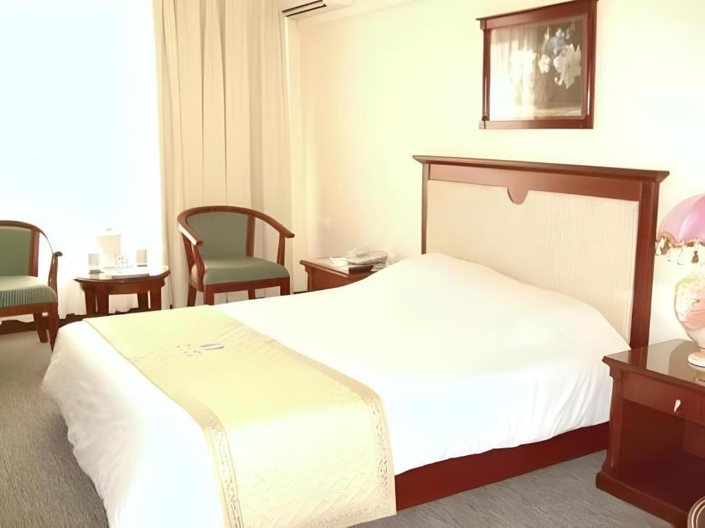 Huu Nghi Hotel Хайфон Екстер'єр фото