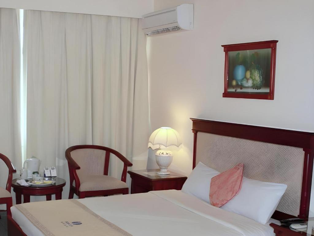 Huu Nghi Hotel Хайфон Екстер'єр фото