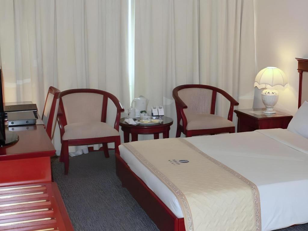 Huu Nghi Hotel Хайфон Екстер'єр фото
